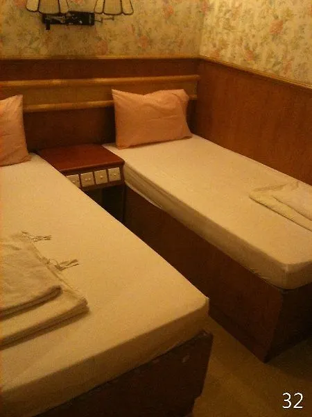 Kowloon New Hostel Hong Kong